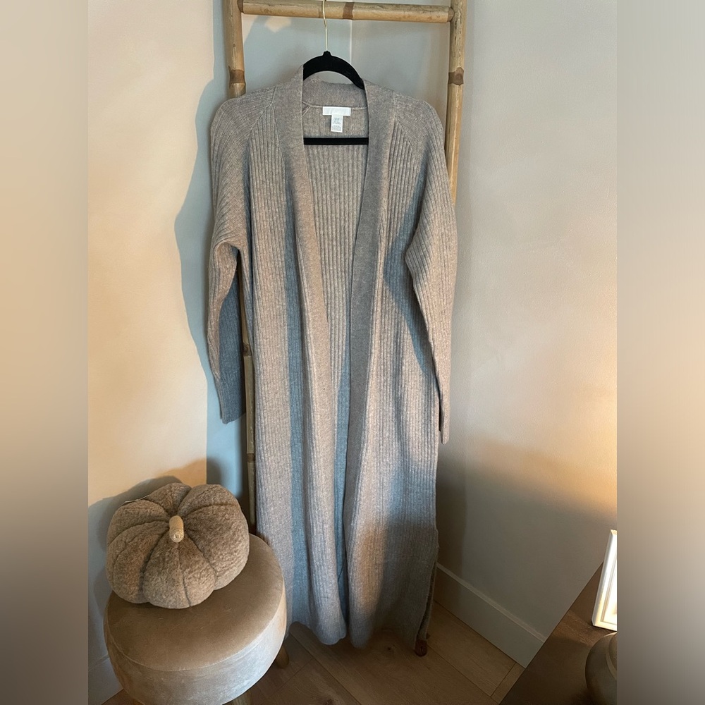 H&M Light Beige/ Taupe Ribbed Cardigan